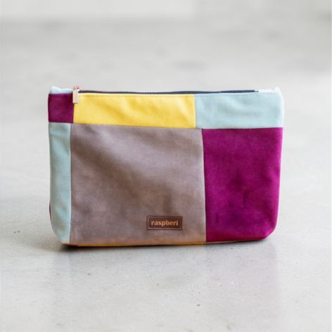 Kolorowa kosmetyczka podróżna z weluru