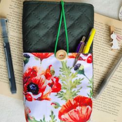 Etui na czytnik: maki