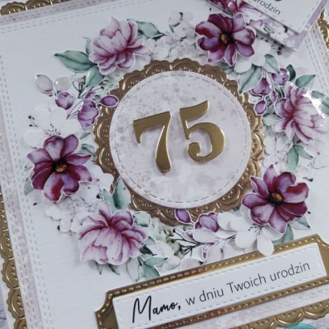 Kartka urodzinowa dla kobiety z liczbą i kwiatami, personalizacja