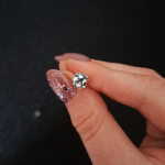 Małe srebrne sztyfty z kryształków - Delikatne srebrne kolczyki na sztyfcie