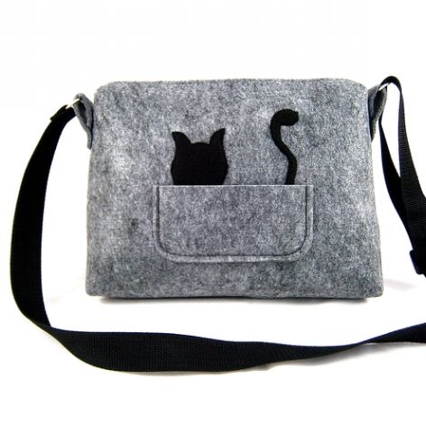 Small bag with cat