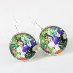 Motyl wśród kwiatów: kolczyki