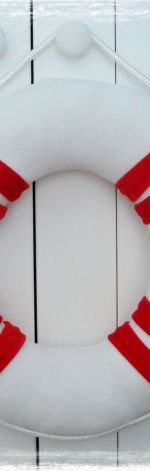 Koło ratunkowe - dekoracja marynistyczna (podwójne czerwone pasy)