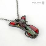 Kot wysoce zdezorientowany - kot na szyję