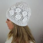 Czapka ręcznie robiona biała - 