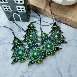 Zawieszki świąteczne "Mandala Choinka" – ręcznie malowane - 4