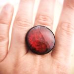 Duży pierścionek z malowanym szkłem - czerwon - Czerwony pierścionek
