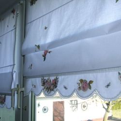 Batystowa roleta - zdobiona decoupage szyta na miarę