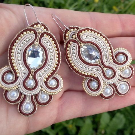 Złoto-beżowe pawie