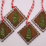 Ceramiczny pierniczek z choinką - 