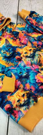 Bluza z kapturem i uszami w koty 104 i 116 wyprzedaż