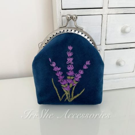 Portmonetka damska Lawenda welurowa haftowana ręcznie