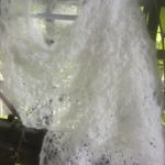 Biały szal z alpaką - szal chusta