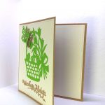 Kartka wielkanocna z zielonym koszyczkiem - kartka wielkanocna