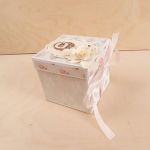 Pamiątka I Komunii dla dziewczynki-kartkabox - Pamiatka Pierwszej Komunii Świętej- kartka exploding box dla dziewczynki