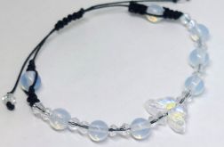 Bransoletka ręcznie robiona z motylem i opalem