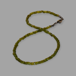 Naszyjnik z naturalnych Peridotów  - Idealny na prezent naszyjnik z peridotów