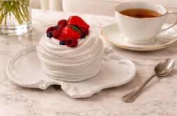 Świecznik gipsowy Jagodowy Deser – pastelowy świecznik dekoracyjny