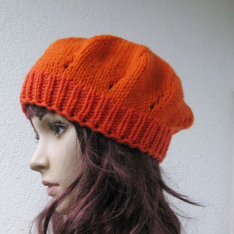 pomarańczowy klasyczny beret wełniany