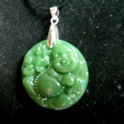 Chiński zielony jadeit - duży okrągły wisior Budda Maitreya