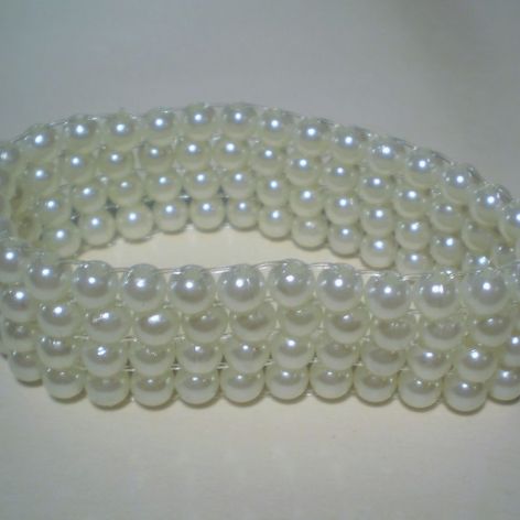 bransoletka  biała perłowa