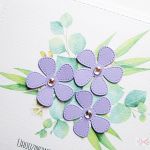 Kartka URODZINOWA z bukietem 1 - pudełko - Kartka na urodziny z fioletowymi kwiatami
