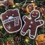 Zestaw szydełkowych pierniczków na choinkę - 