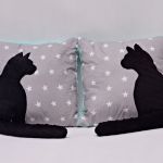 Poduszka z kotem i ogonem 3D czarny kot - Poduszki z kotami komplet