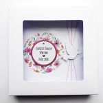 Kartka na Chrzest minimalistyczna z gołębicą - Pamiątka Chrztu handmade w pudełku