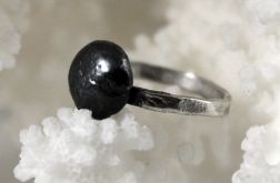 .Kamień - srebrny pierścionek rozm. 12 - 151014-01
