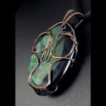 Czaszka, miedziany wisior z agatem halloween - Halloween Skull pendant / Oxidized copper wire pendant with Agate/ wire wrapped / with leather strap, gift for him, gift for her