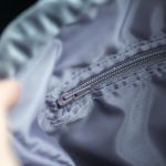 Szara listonoszka z kominem z weluru w malowane kwiaty – handmade, unikat - 