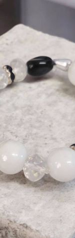 Bransoletka czarno-biała