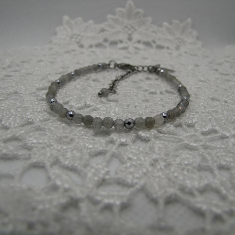 Delikatna bransoletka z labradorytu 13