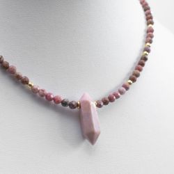 NASZYJNIK "RÓŻANA AURA" - ESENCJA MIŁOŚCI I HARMONII