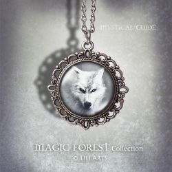 Medalion Biały wilk - Mystical Guide - zdobiony