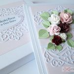 Kartka MŁODEJ PARZE z różami #2 - Różowo-biała kartka ślubna w pudełku