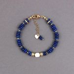 Bransoletka z lapis lazuli z perłą. - Bransoletka z lapis lazuli z perłą.