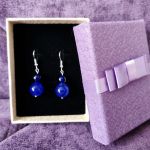 Kolczyki wiszące kobaltowe - Kolczyki w ozdobnym opakowaniu