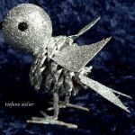 Ptaszek srebrny z szyszki - teofano atelier, ptak