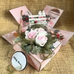 187,exploding box na ślub z urokliwą ławeczką w komplecie z torebką. - 187,exploding box na ślub z urokliwą ławeczką w komplecie z torebką.