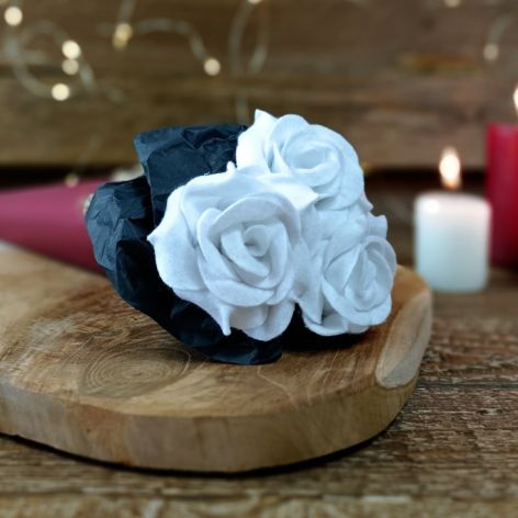 Bukiet róż z filcu - biały 