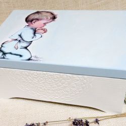Modlący się chłopiec 30x20 kufer, Chrzest