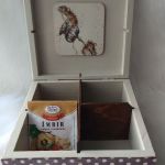 herbaciarka z myszkami na makówce - wnętrze - w użyciu