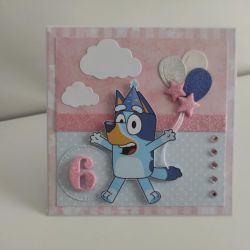 Kartka na urodziny Bluey z balonikami Kartka na urodziny Bluey z balonikami