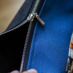 Patchworkowa kosmetyczka podróżna z kwiatami z weluru - 
