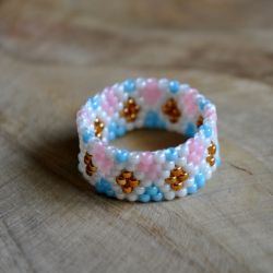 Pierścionek biały w romby 5