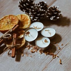 Sojowe podgrzewacze (tealighty) o świątecznym zapachu