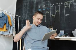 Co kupić nastolatkowi, który interesuje się nowymi technologiami?