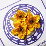 Kartka MOC ŻYCZEŃ z żółtymi kwiatami - Żółto-fioletowa kartka okolicznościowa